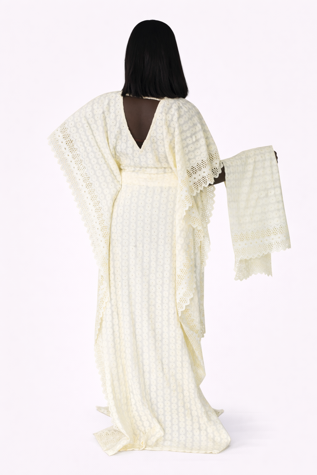Boubou en dentelle – élégance traditionnelle