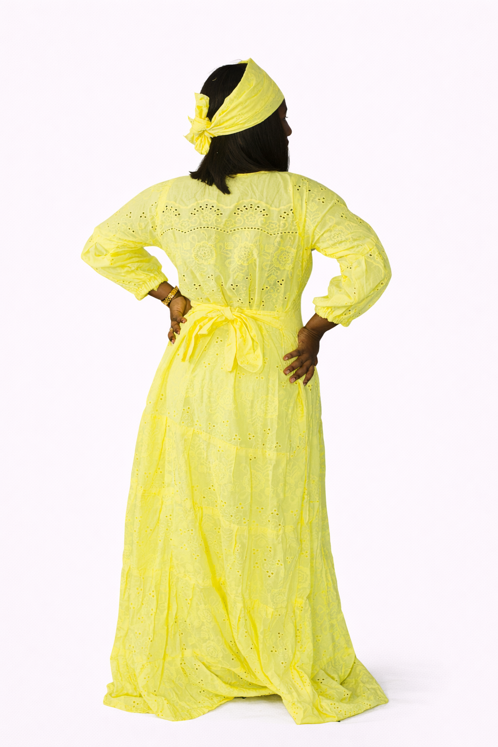 Boubou en dentelle – élégance traditionnelle